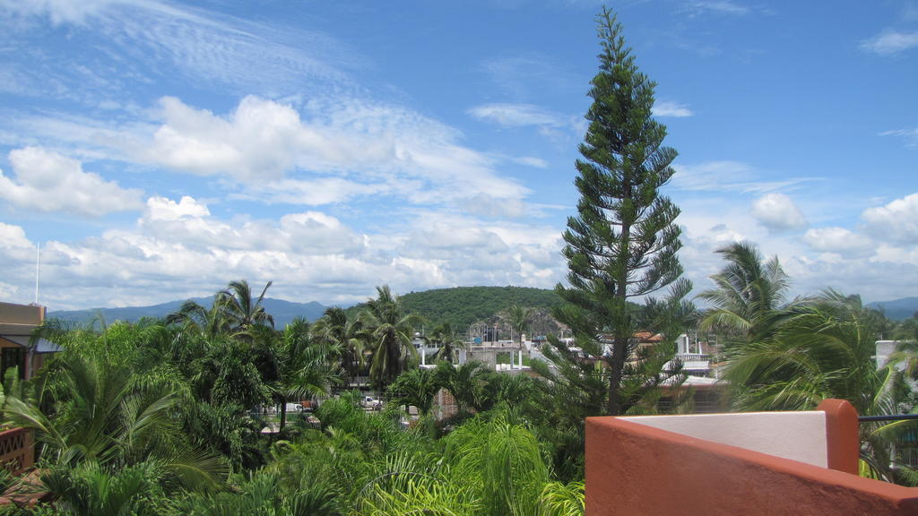 La Paloma Oceanfront Retreat Hotel San Patricio Melaque Buitenkant foto